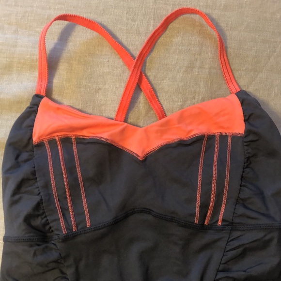 lululemon gray & coral cross back top 6 - Picture 5 of 6
